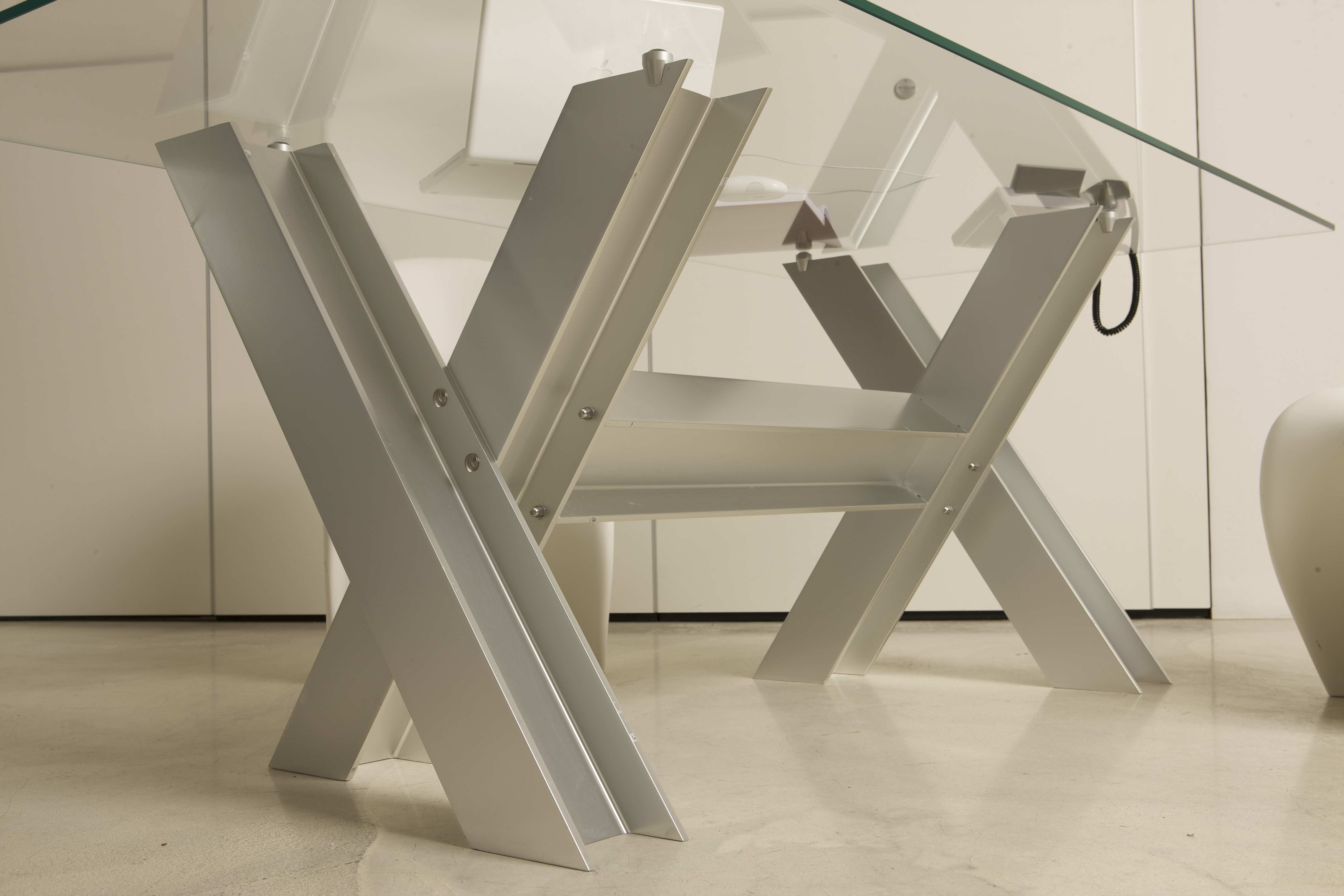 Alusystems SRL - TAVOLI DI DESIGN - Piacenza Alusystems SRL - TAVOLI DI DESIGN - Piacenza